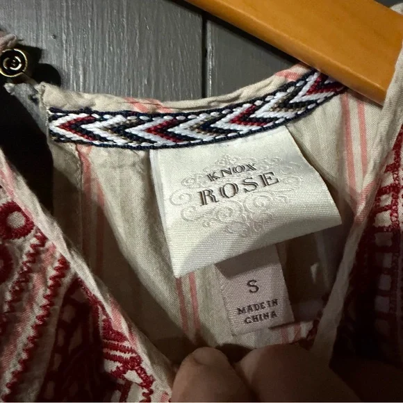 Knox Rose Red and White Embroidered Top - Picture 2 of 9